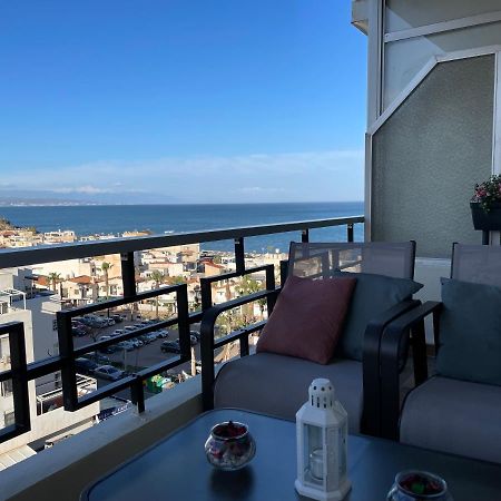 Apartamento Totalmente Reformado Con Piscina Y Jardines Al Lado De La Playa De La Carihuela Torremolinos Exterior photo